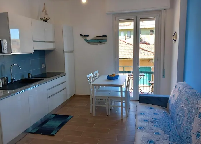 Vela Vicino Al Mare Bludipietraligure