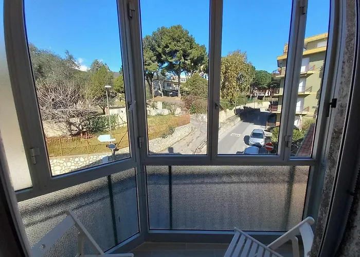 Vela Vicino Al Mare Bludipietraligure アパート